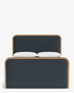 Ainsworth Bed