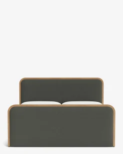 Ainsworth Bed