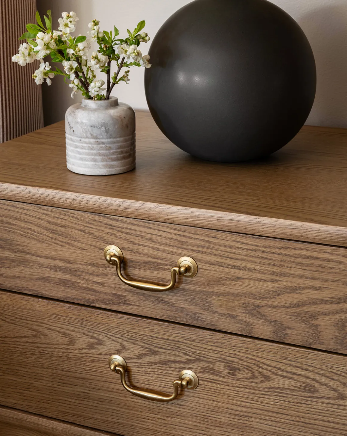 Alessandra Nightstand