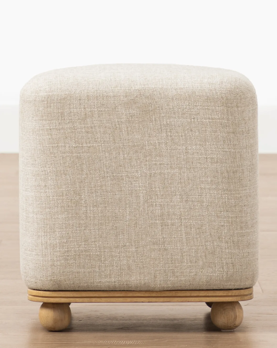 Arie Ottoman