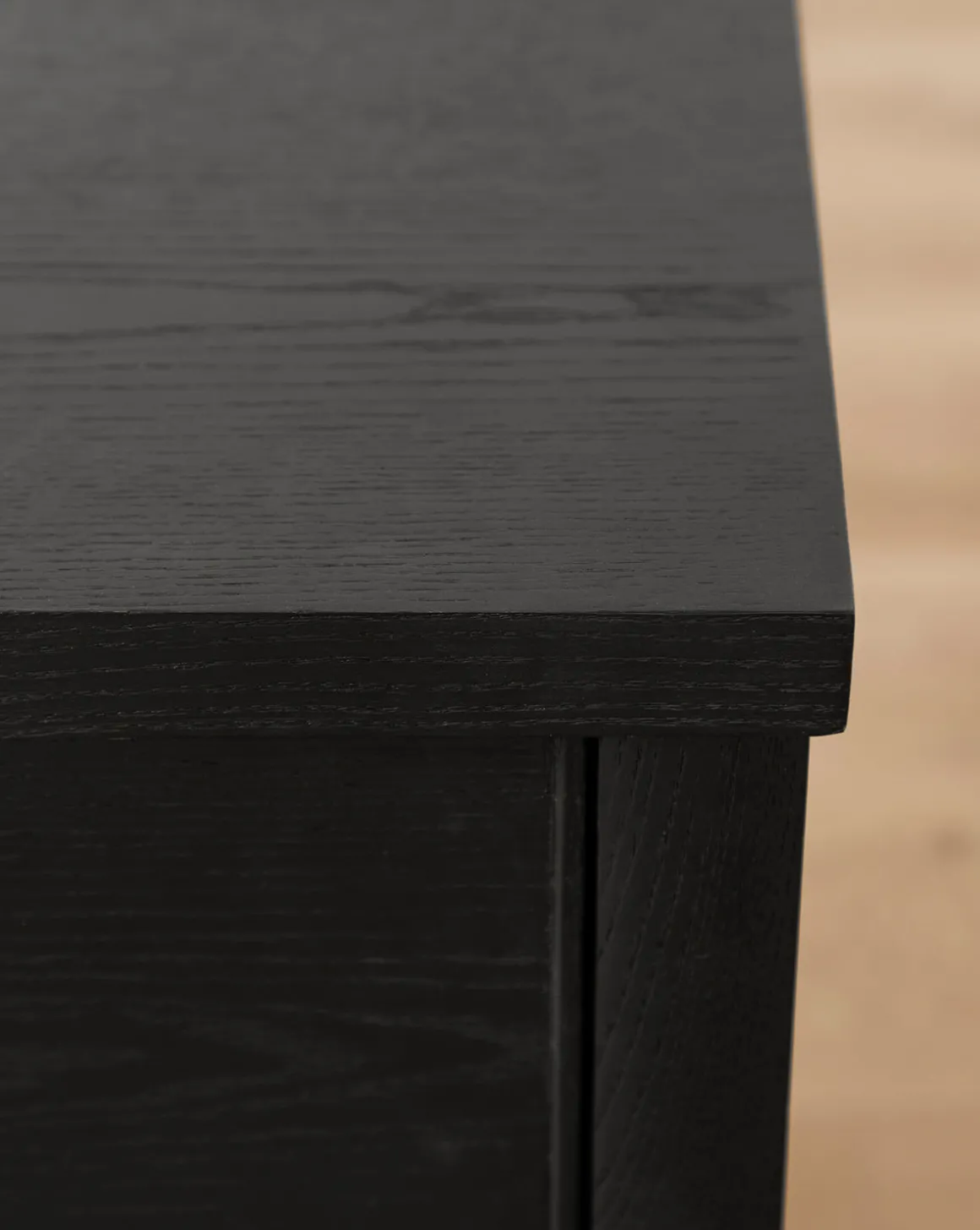 Edward Nightstand