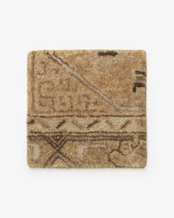 Ellington Fawn Hand-Tufted Wool Rug Swatch