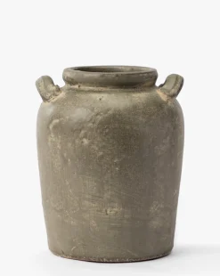 Emilio Urn