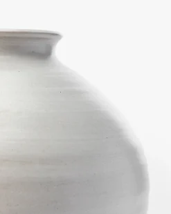 Enola Vase