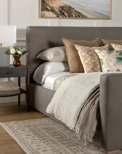 Faris Bed