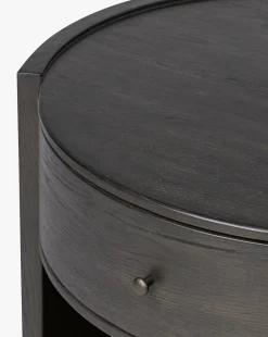 Glenndon Oak Nightstand