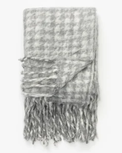 Kirsley Houndstooth Throw