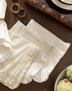Lace Trim Napkins (Set of 4)