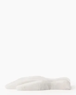 Lady Onyx Hand Object