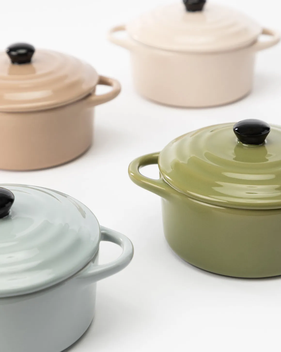 Petra Stoneware Mini Lidded Baker