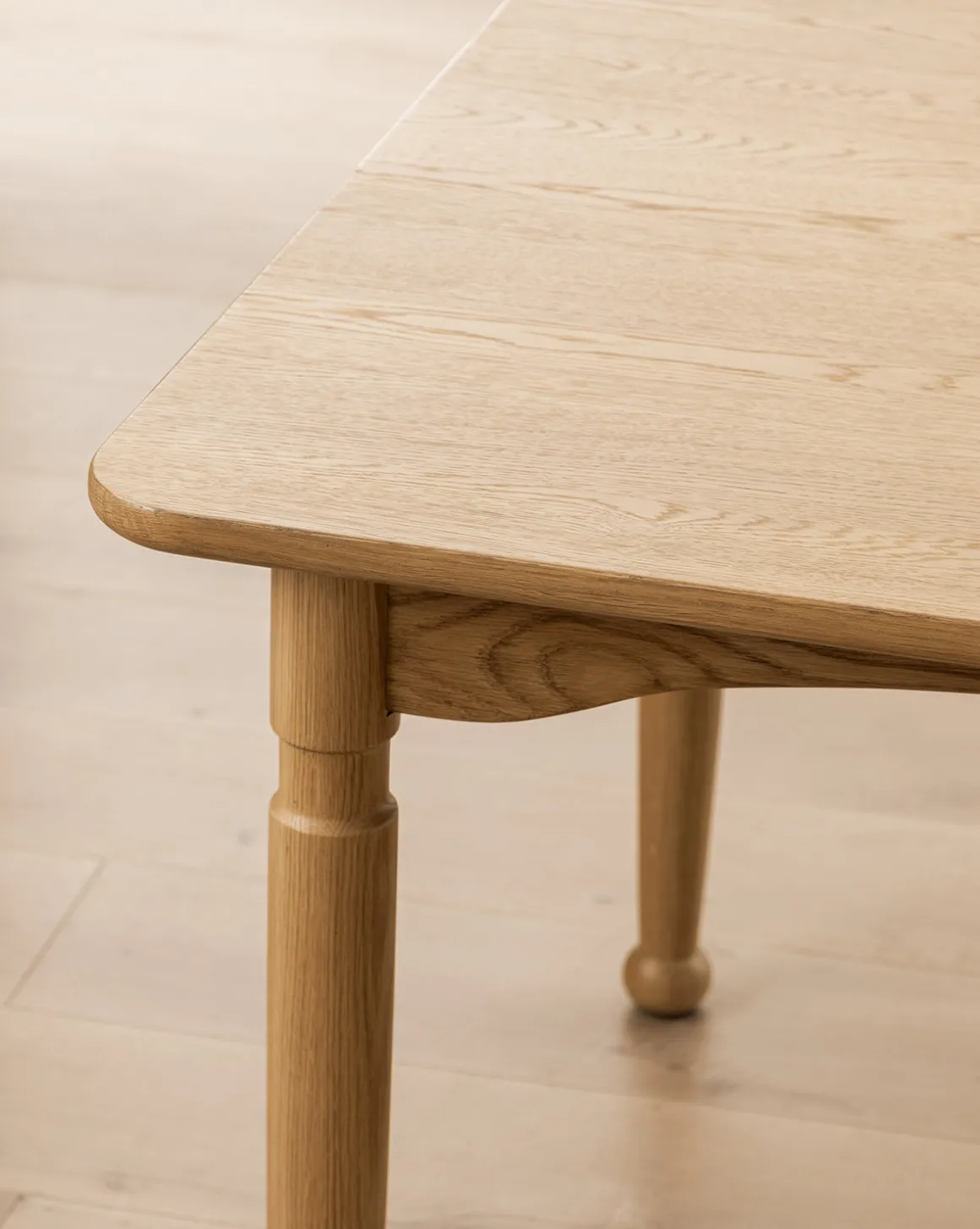 Phipps Dining Table