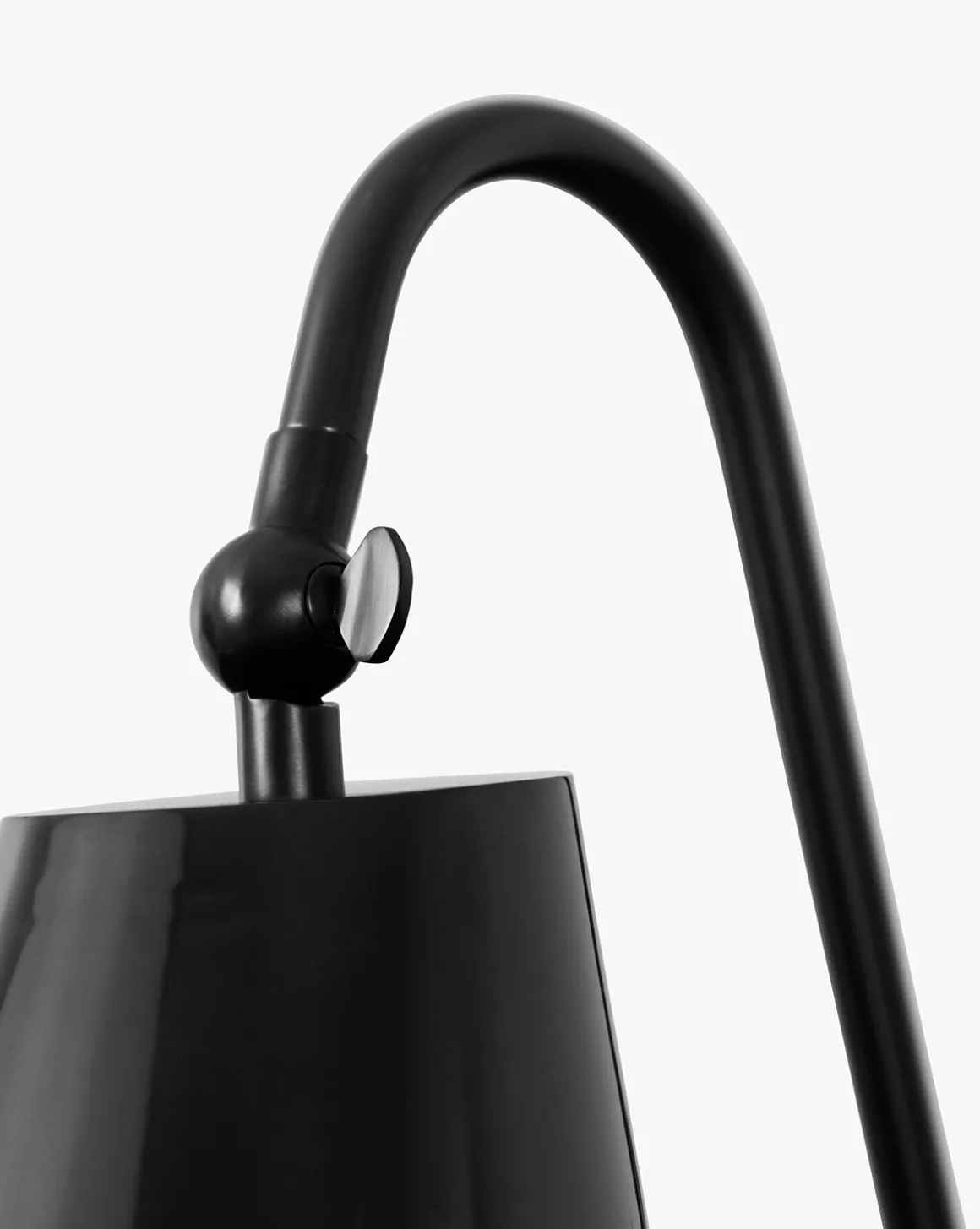 Saylor Sconce